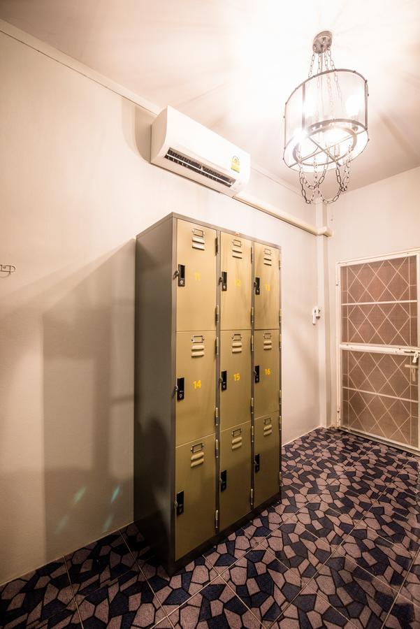 Buathai Loft Hostel Hua Hin (Adults Only) Exterior photo