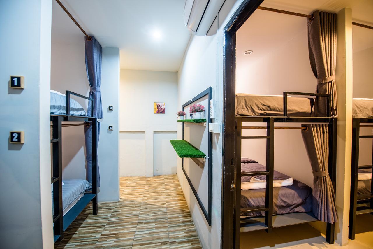 Buathai Loft Hostel Hua Hin (Adults Only) Exterior photo
